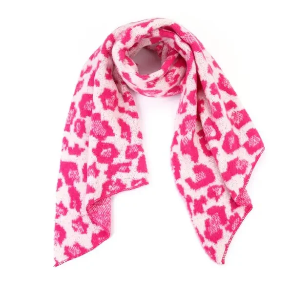 Zachte wintersjaal met luipaardmotief fuchsia