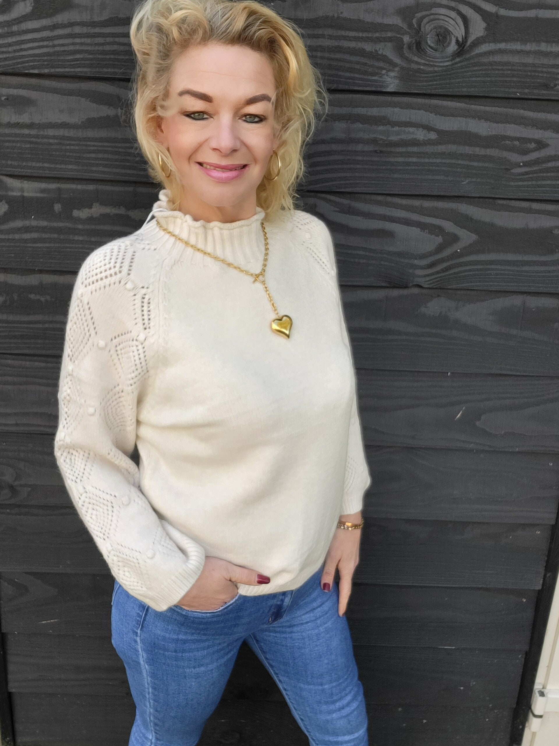 Trui met wijde col creme