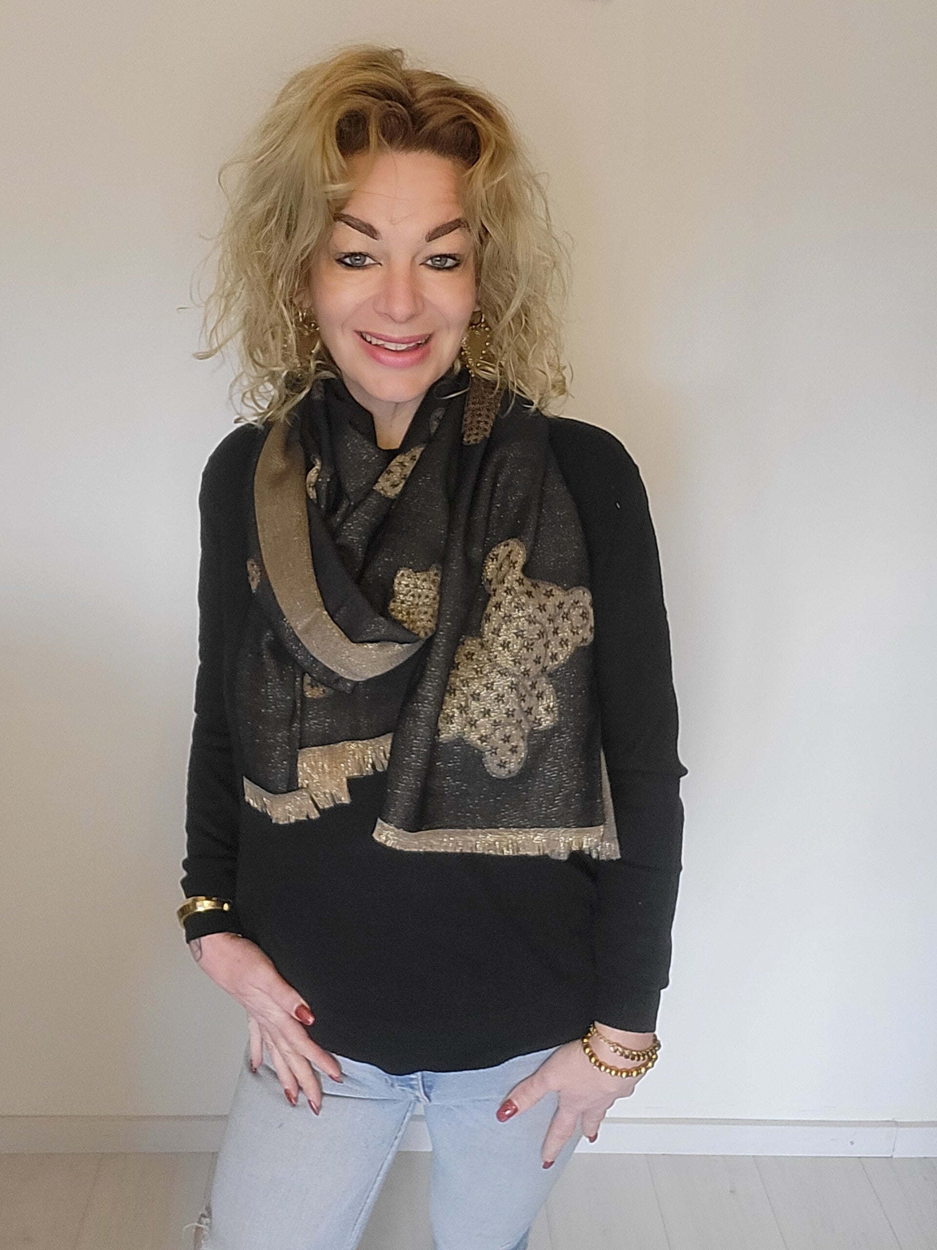 Sjaal look a like beer zwart