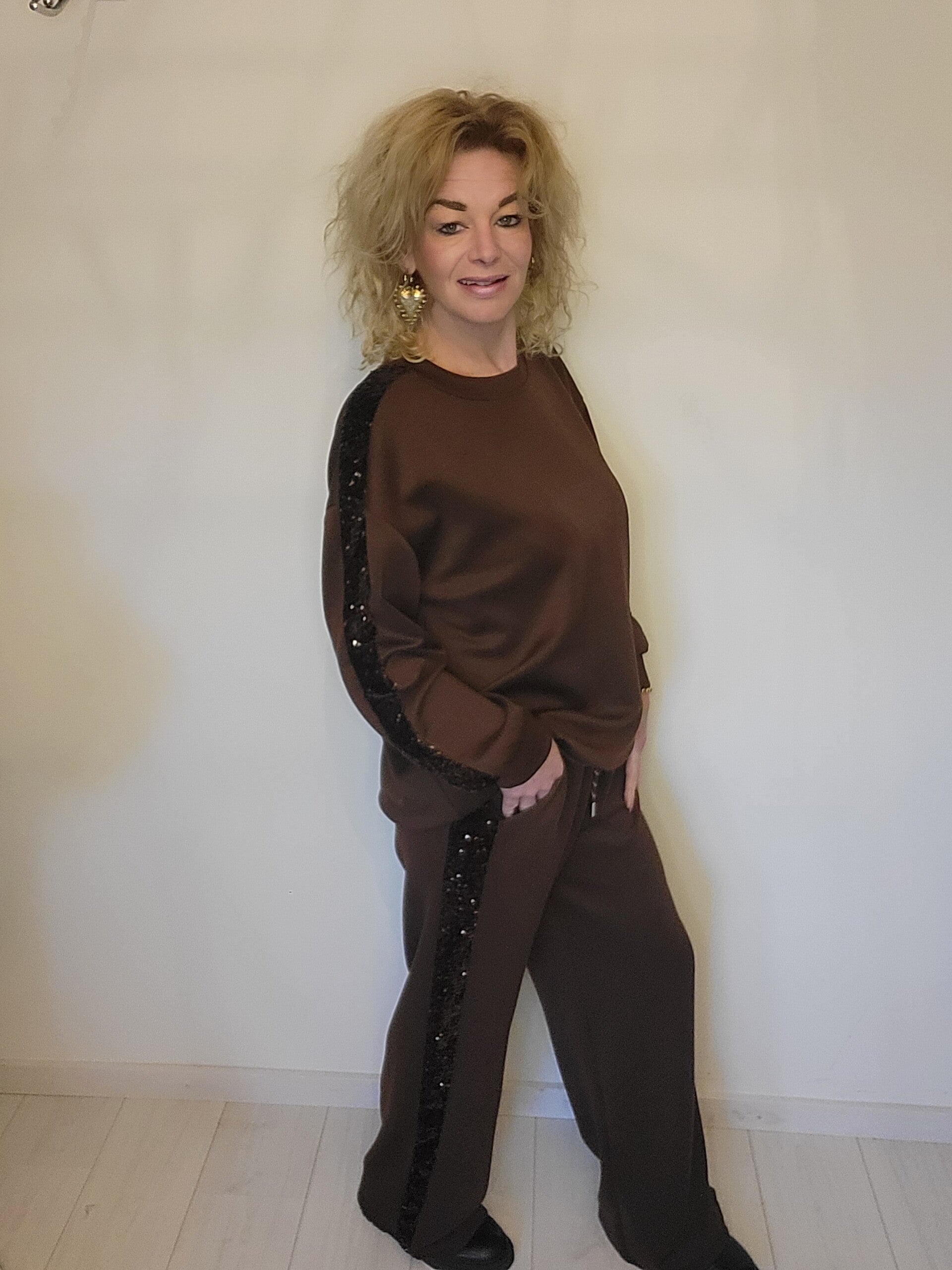 Comfy set pailletten bies bruin