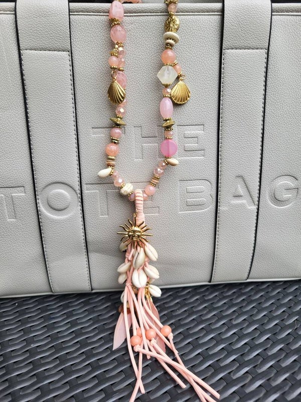 Lange Ketting met Kralen en Tassel roze met schelpjes
