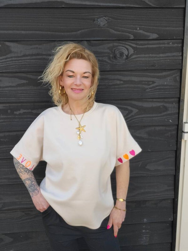 Shirt met love detail beige