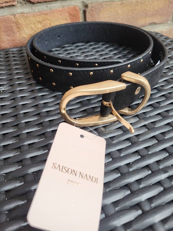 Suede riem met studs zwart