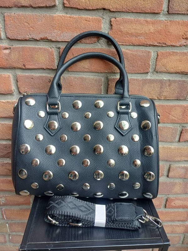 Handtas studs zwart
