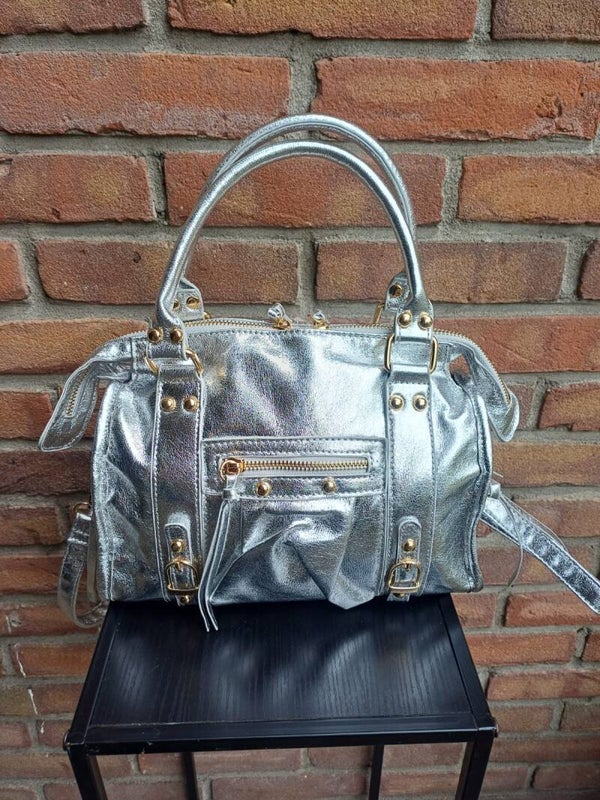 Handtas metallic zilver