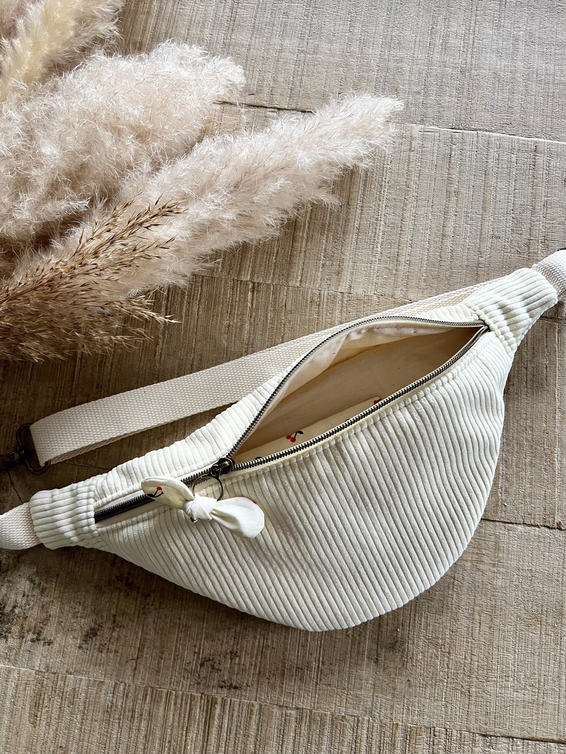 Sac banane jaune pâle