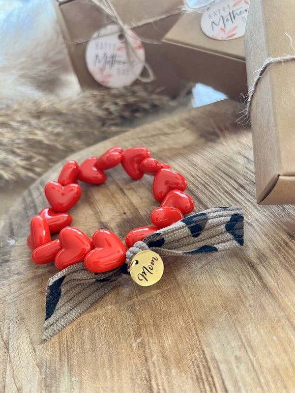 Bracelet coeur "Mom" rouge