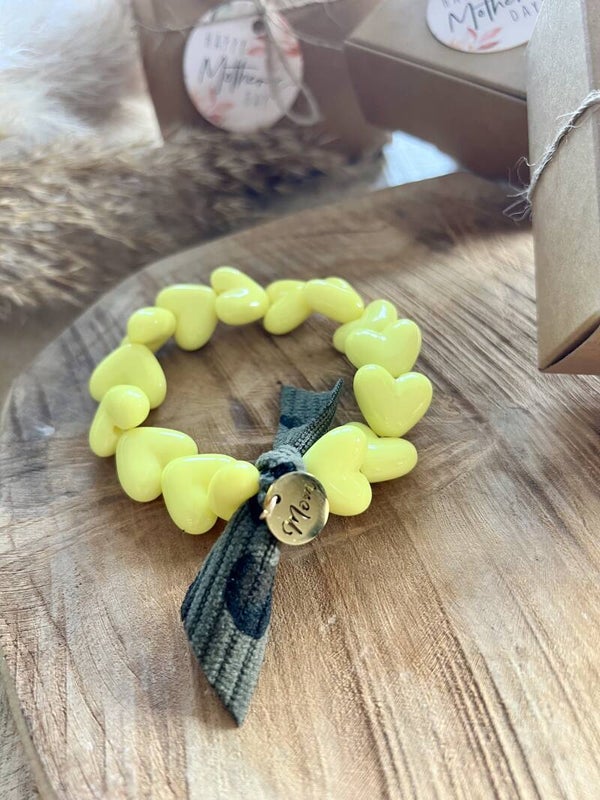 Bracelet coeur "Mom" jaune