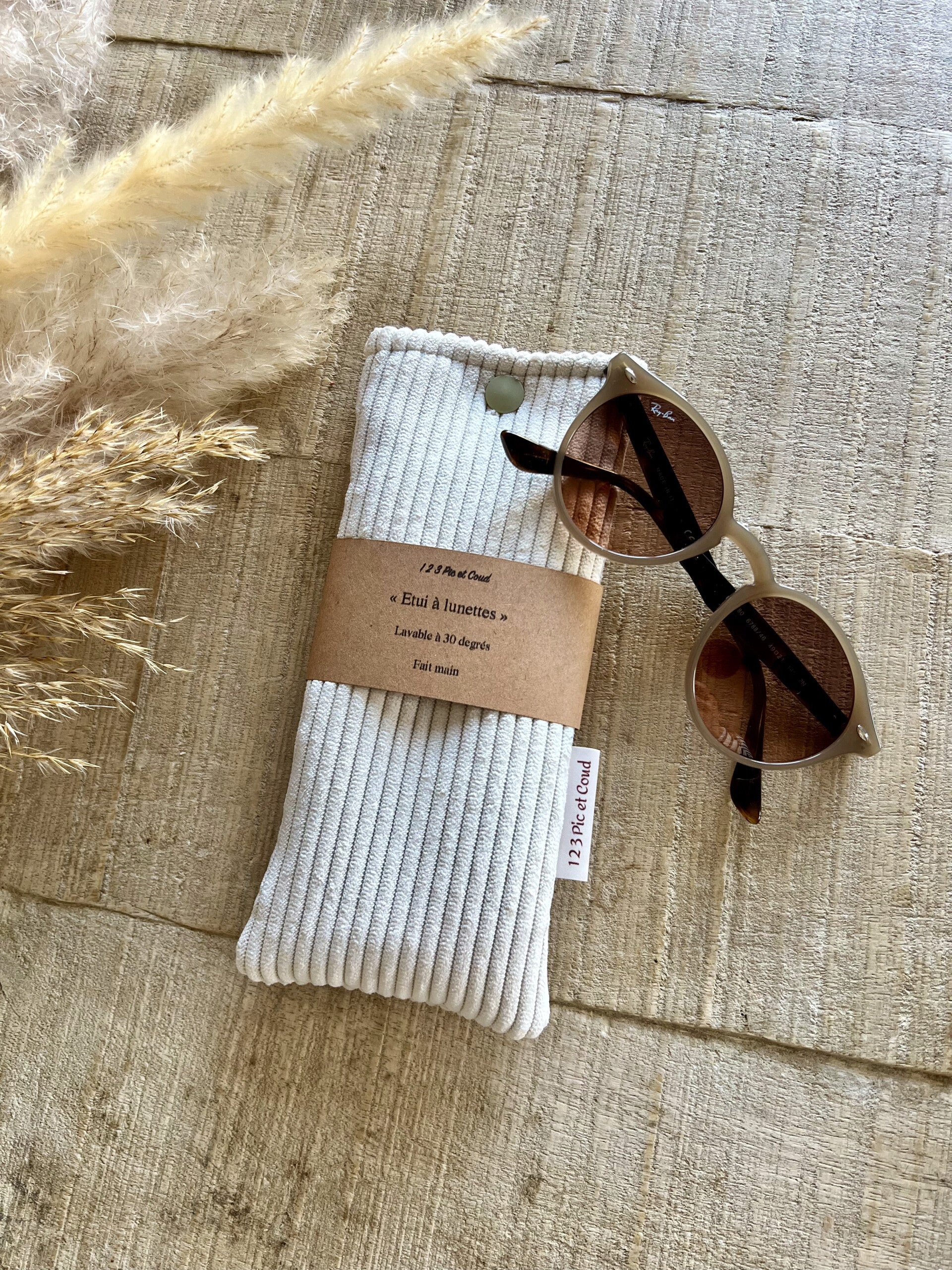 Etui à lunettes écru