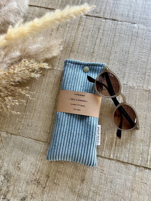 Etui à lunettes bleu ciel