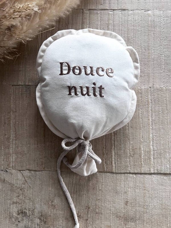 Ballon brodé