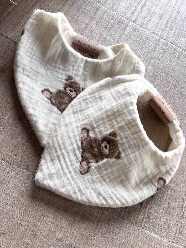 Lot 2 bavoirs 0-1 an