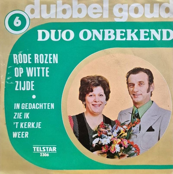 Single - Duo Onbekend - Rode Rozen op witte Zijde