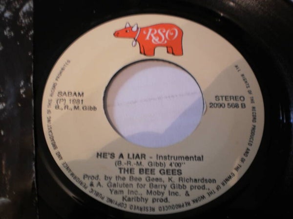 Single The Bee Gees - He's a liar 