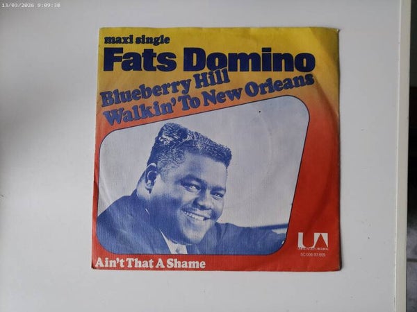 single Fats Domino - Blueberry Hill / Walkin' to New Orleans