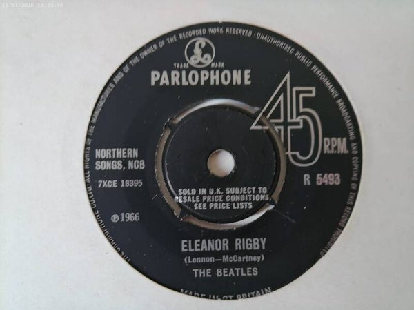 Single The Beatles - Yellow Submarine / Eleanor Rigby