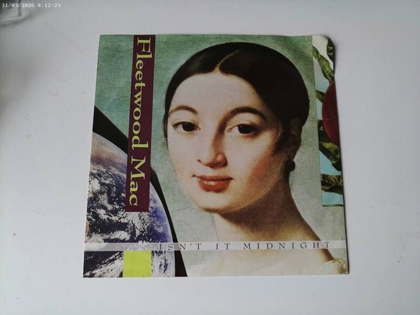 Fleetwood Mac - Isn't it midnight / Mystified