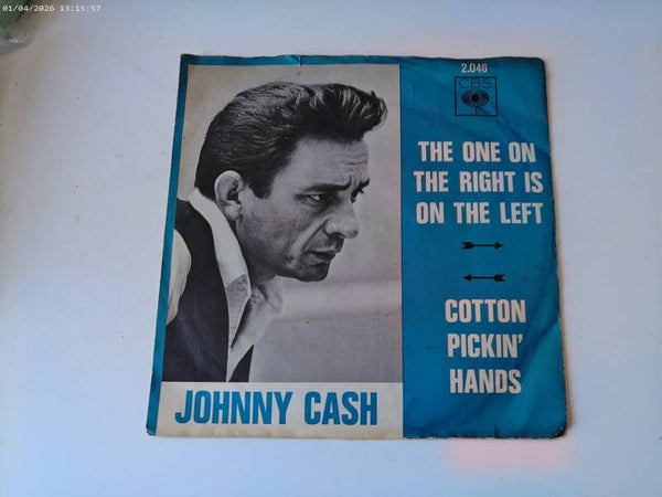 single Johnny Cash - The one on the right is on the left
