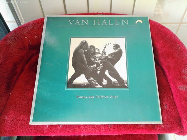 LP Van Halen - Women and Children first