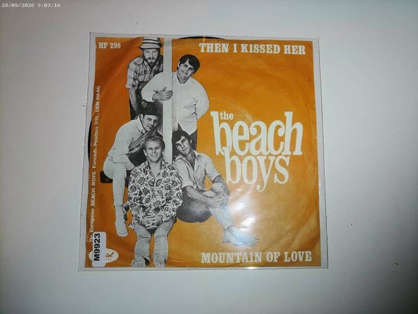 single The Beach Boys - Then I kissed Her / Mountain of Love