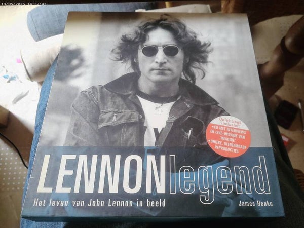 Boek  Lennon Legend