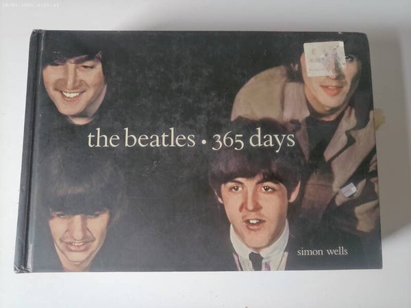 Boek The Beatles  365 days