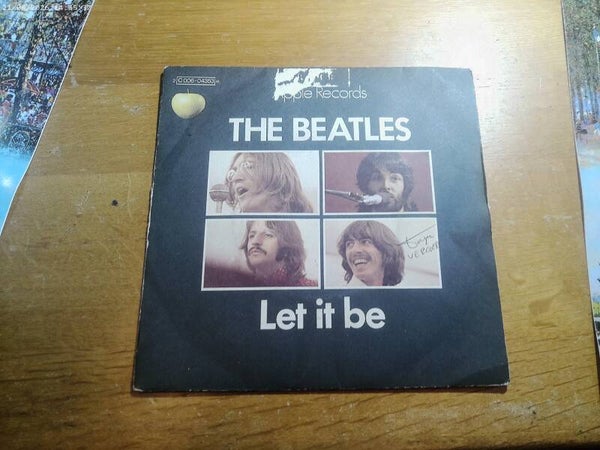 Single The Beatles - Let it be / You know my name ( France )