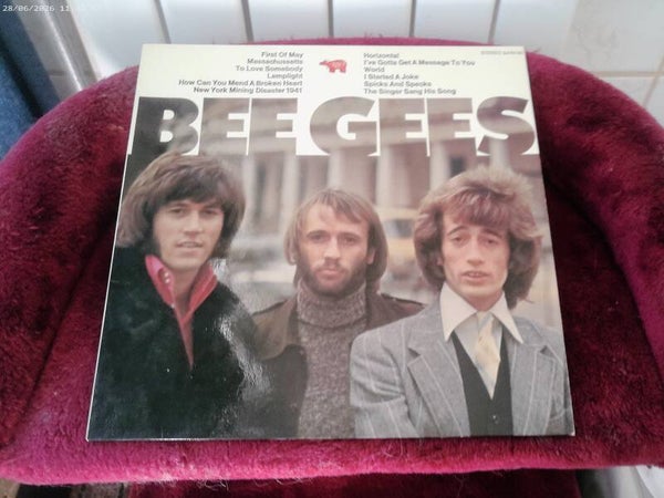LP Bee Gees