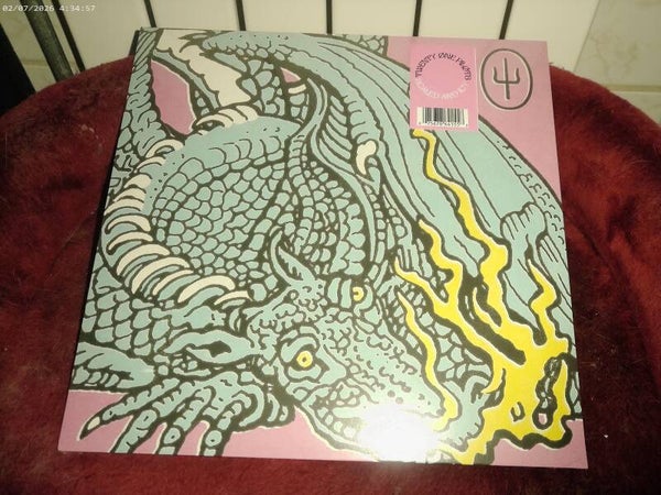 LP 21 Pilots - Scaled and Icy    NIEUW