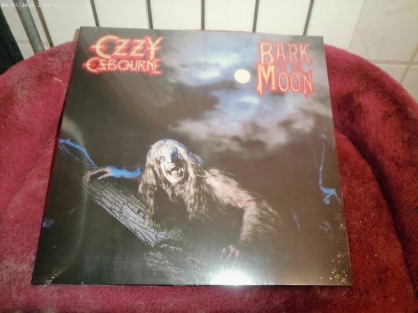 LP Ozzy Osbourne - Bark at the moon NIEUW