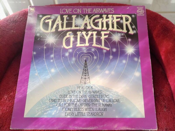 LP Gallagher & Lyle - Love on the Airwaves