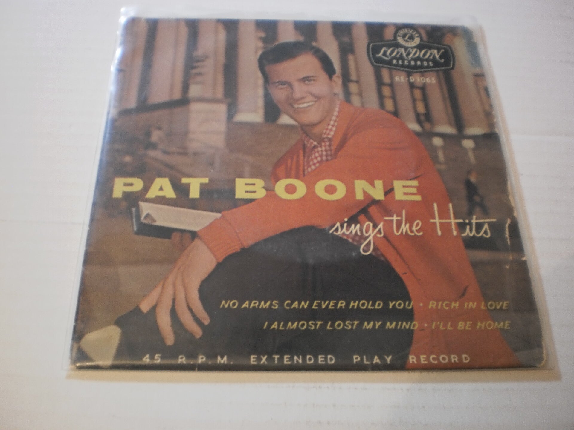 single Pat Boone - EP No arms can ever hold you