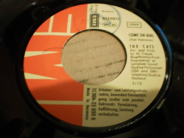 Single The Cats - Come Sunday