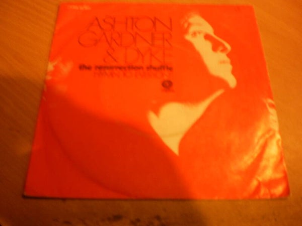 single Ashton Gardner & Dyke - The Resurrection Shuffle
