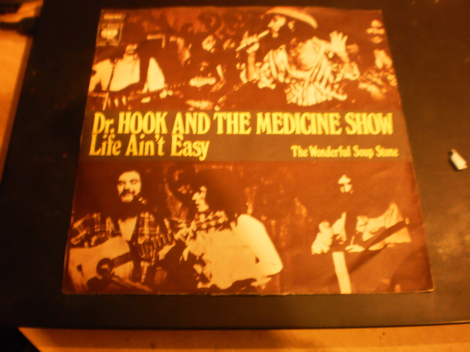 single Dr. Hook - Life ain't easy ..