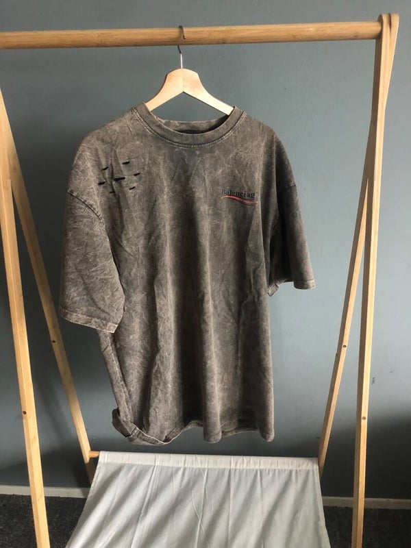Balenciaga Distressed Campaign T-Shirt - Ninnarose