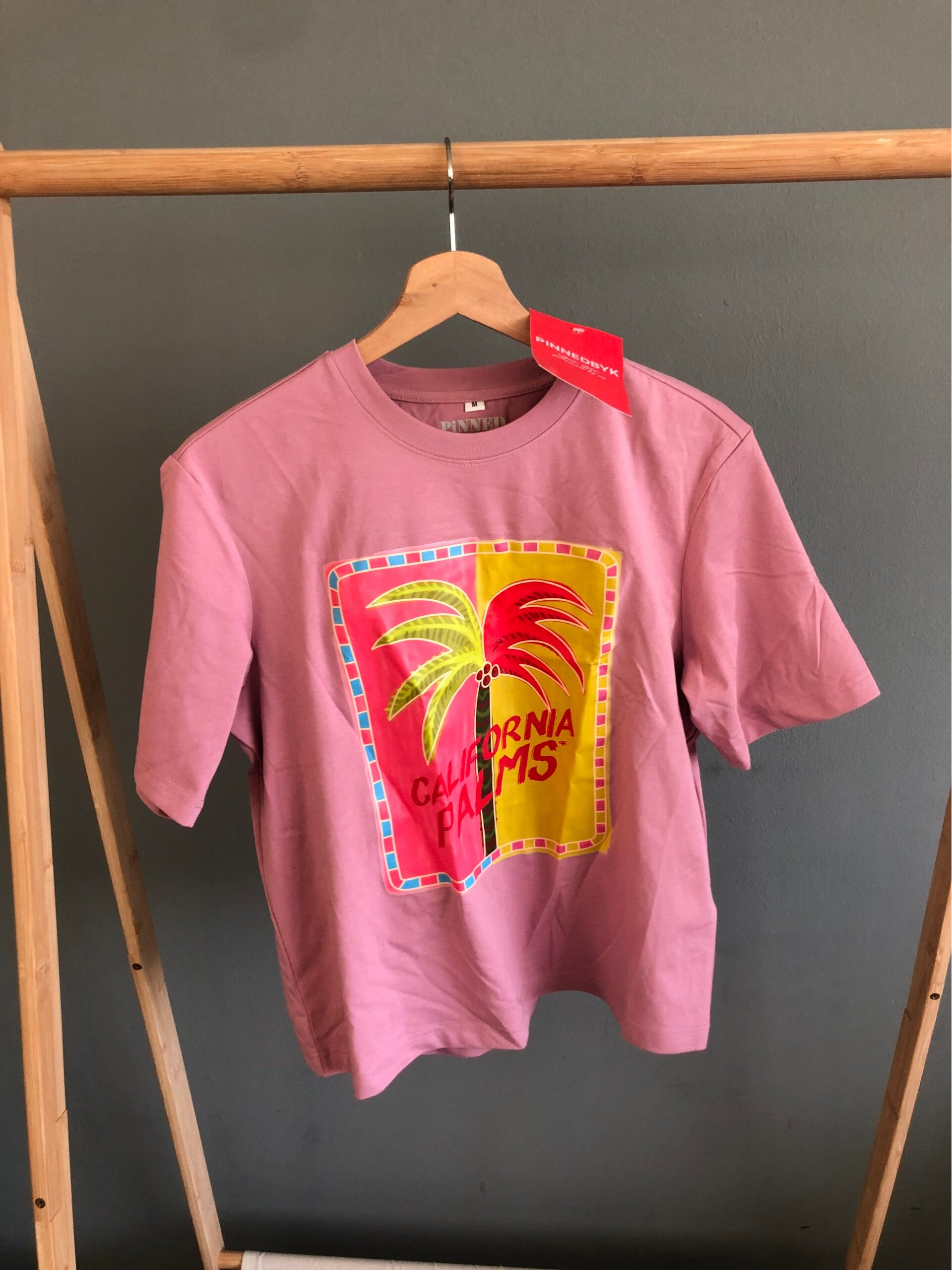 Nieuw Casual T-shirt Pinned by K - Ajla