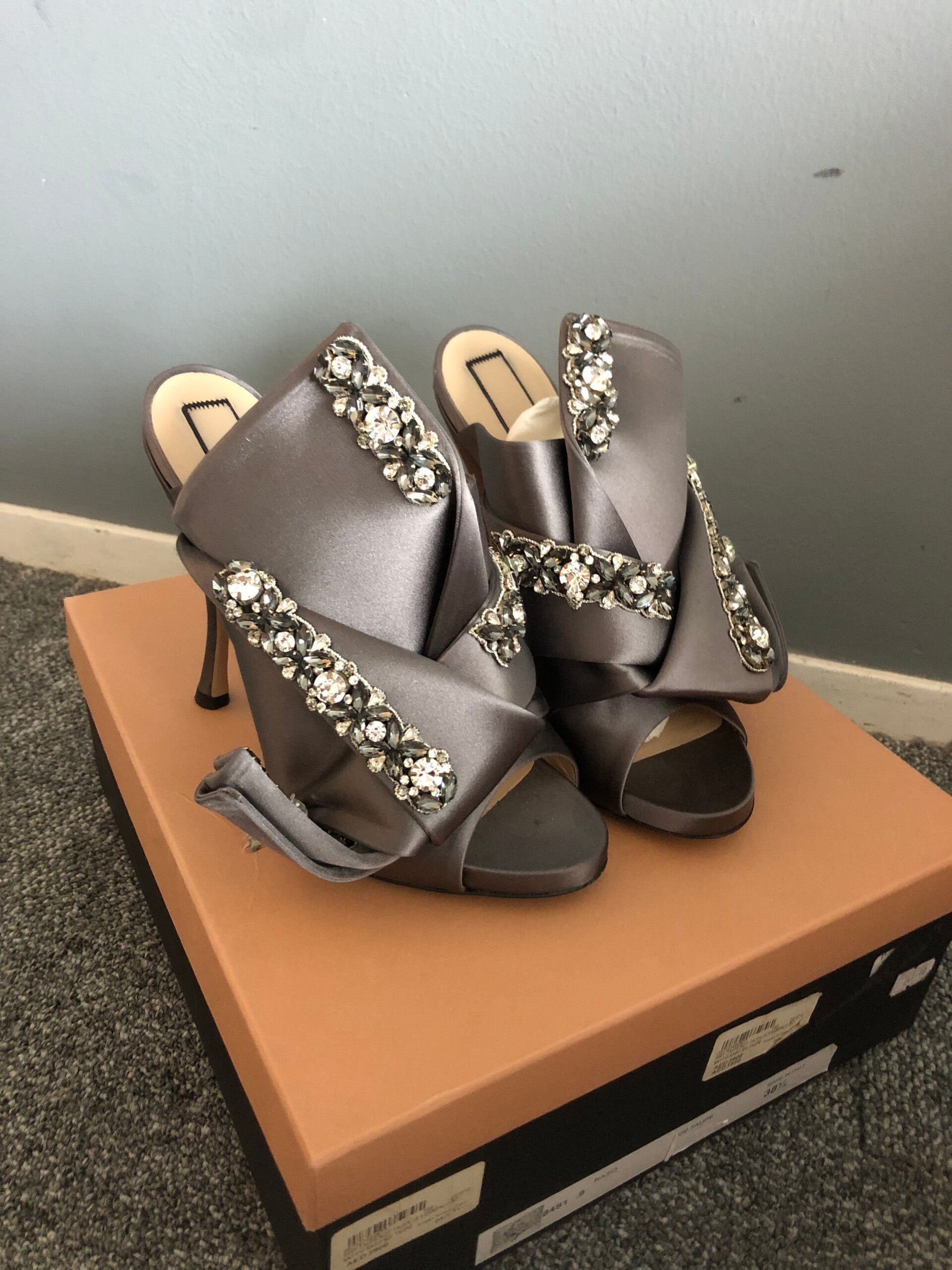 No21 heels