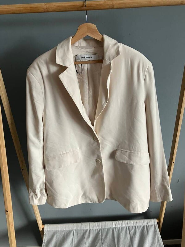 Trendy Oval Square blazer - Laura Carpels