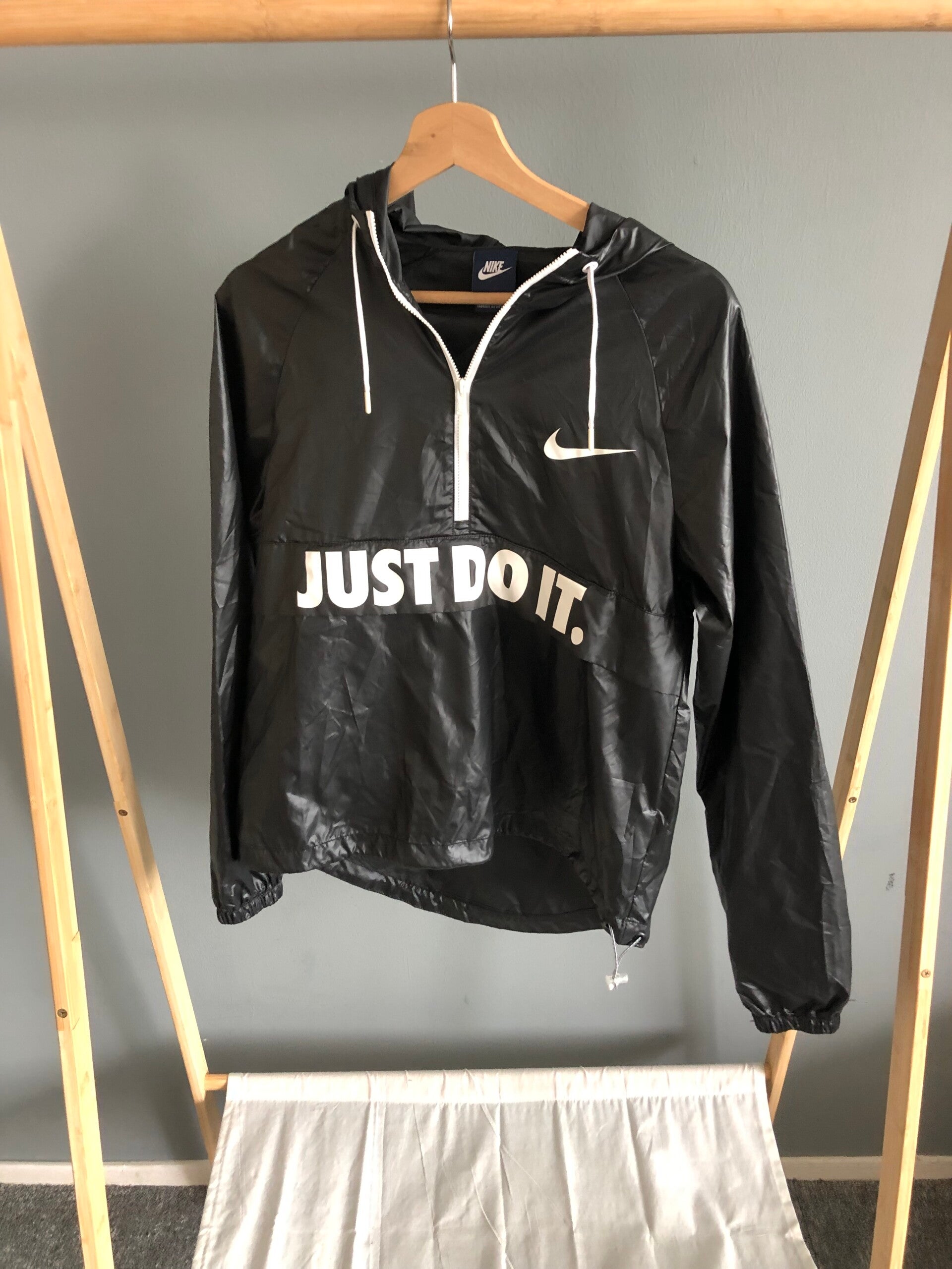 Sportief Nike jasje - Melany