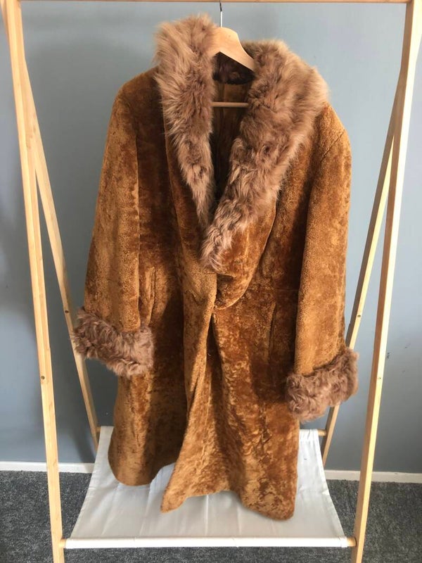 Vintage KARA Lammycoat met Bontkraag – Rose Bertram