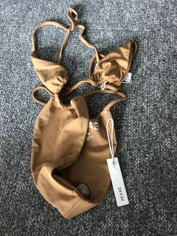 Nieuw AEXAE  string bikini camel – Rose Bertram