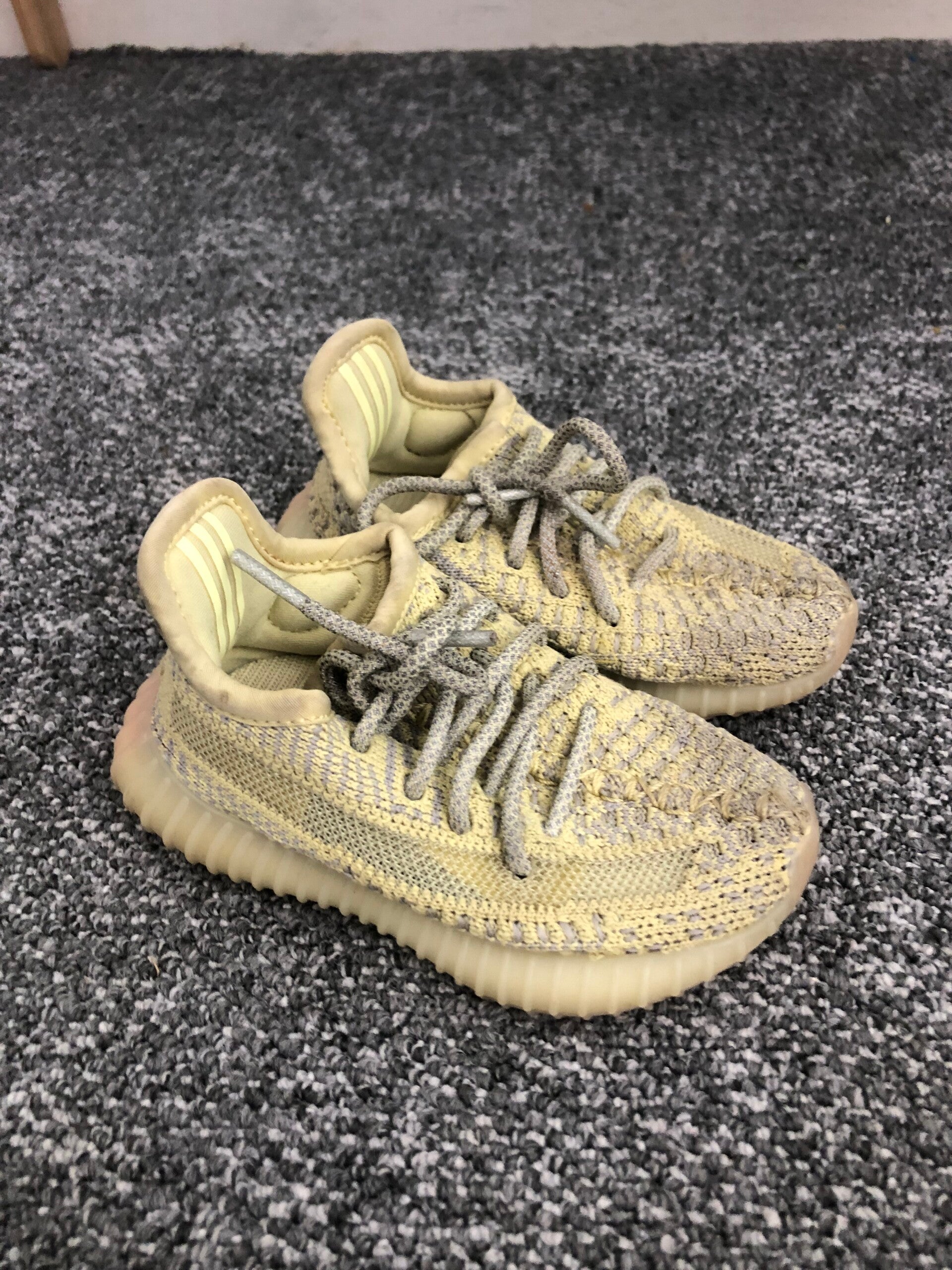 Adidas Yeezy Boost 350 V2 Antlia Kids - Rose Bertram