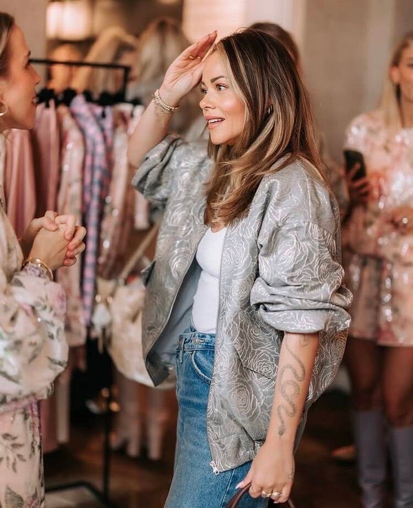 Studio Amaya X Poespas Set