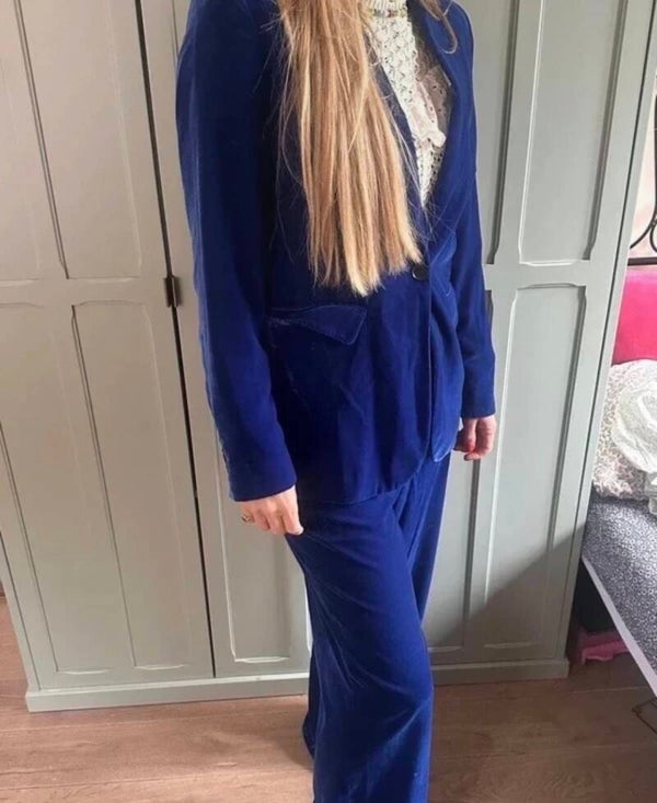 ZARA Velvet Tailored Suit Royal Blue - Roos Reedijk