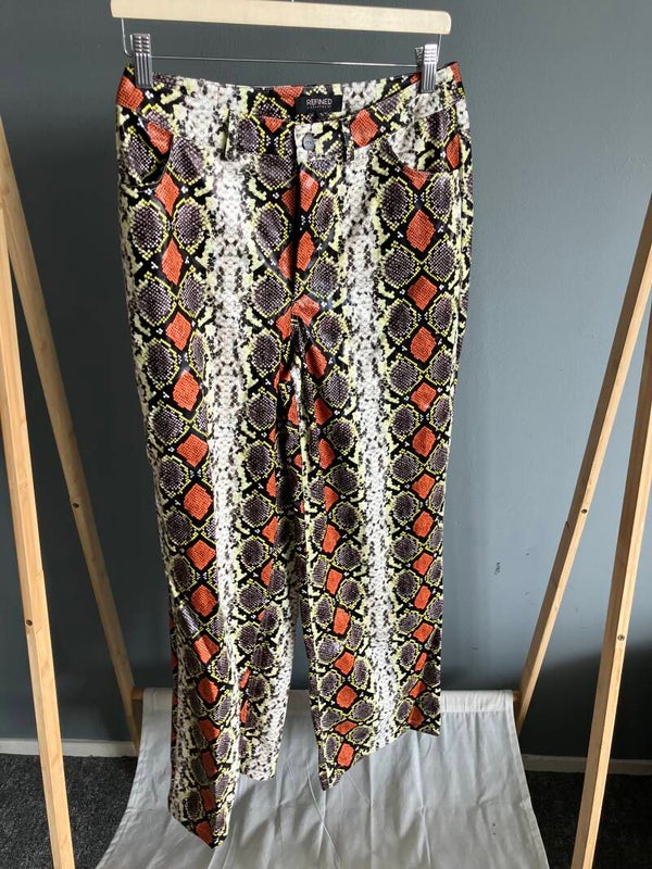 Refined broek
