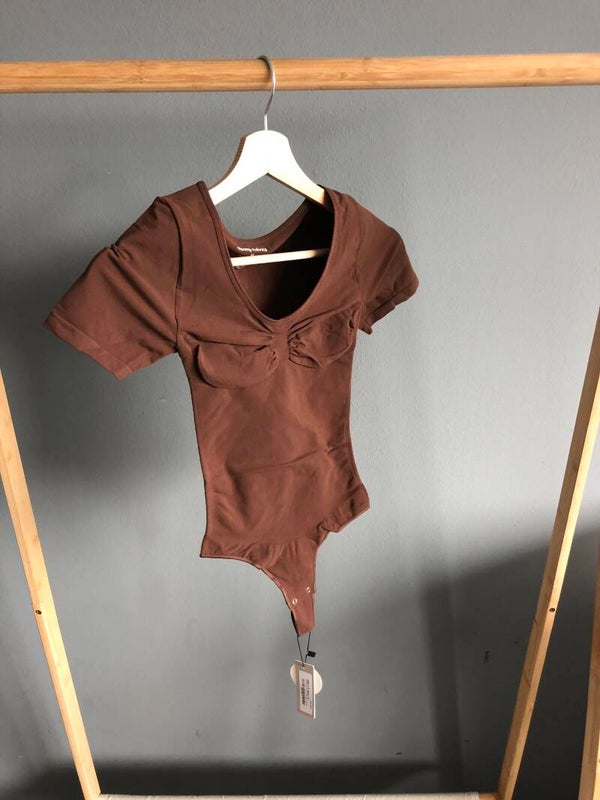 Creamy Fabrics body