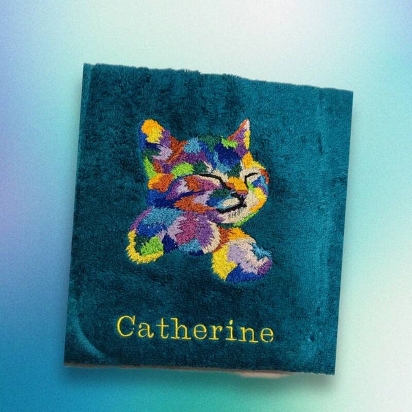 Serviette de bain personnalisée avec broderie machine