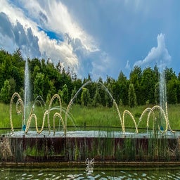 f37159e2-1959-49ff-9bc1-8c59b9acd1f6-standard.jpg
