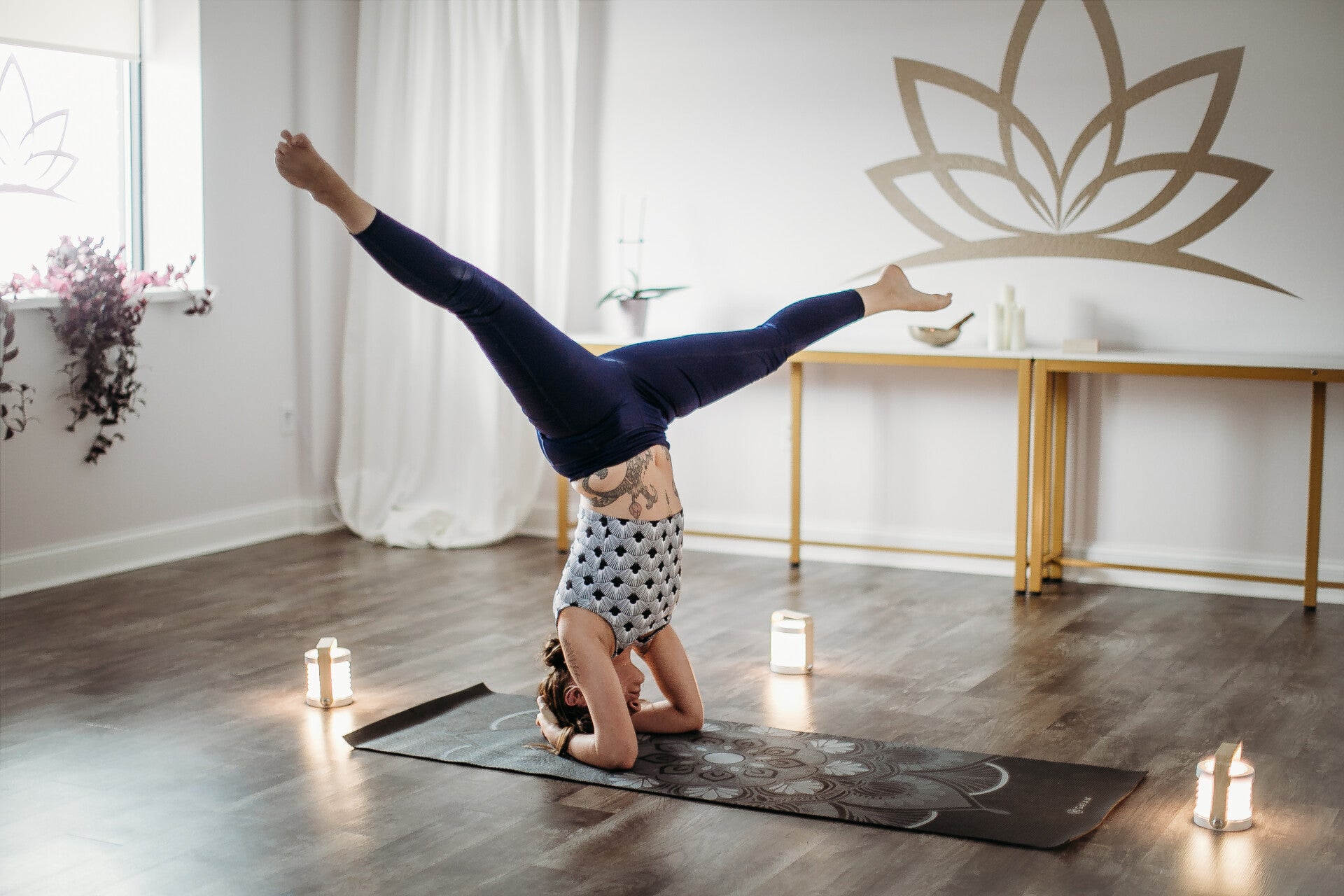 60 min. Online one on one bellydance or Yoga class